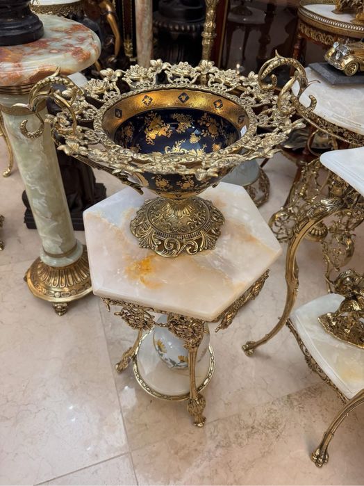 Masa bronz masiv - onix