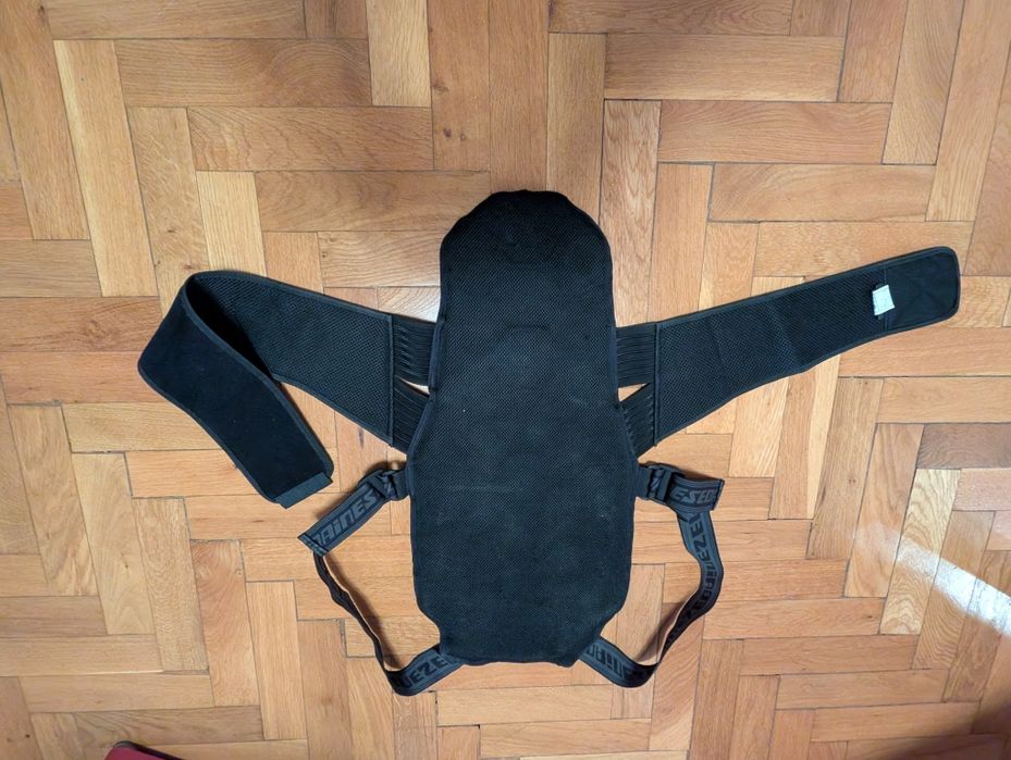 Vând protecție spate ski Dainese Flexagon mărime XL