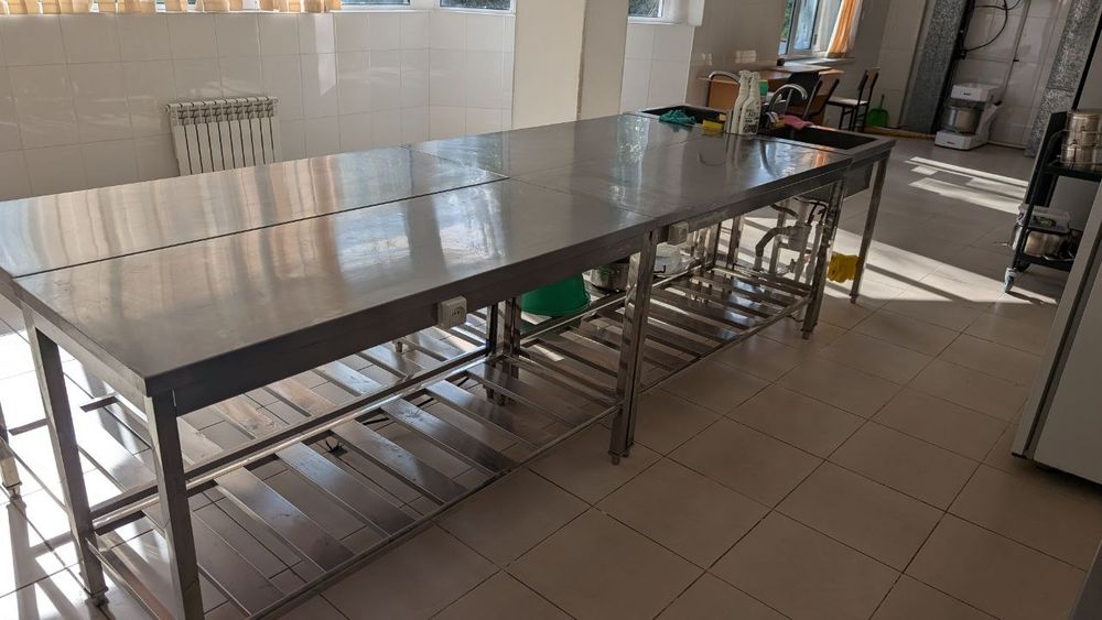 Срочно продается профессиональное кухонные оборудование