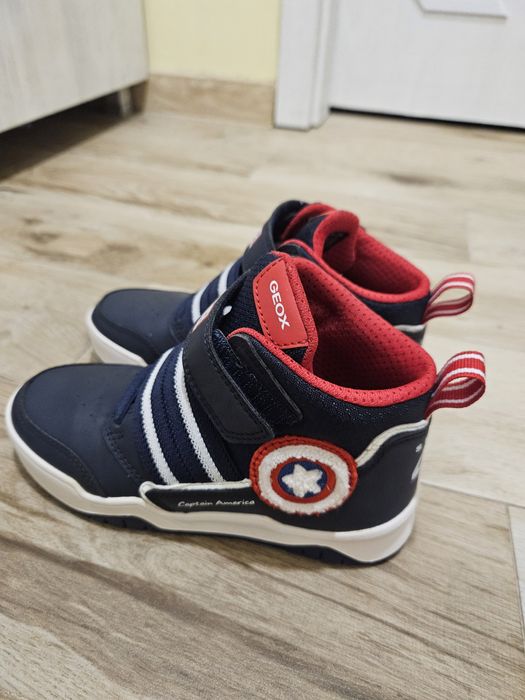 Детски кецове Marvel от Geox 31