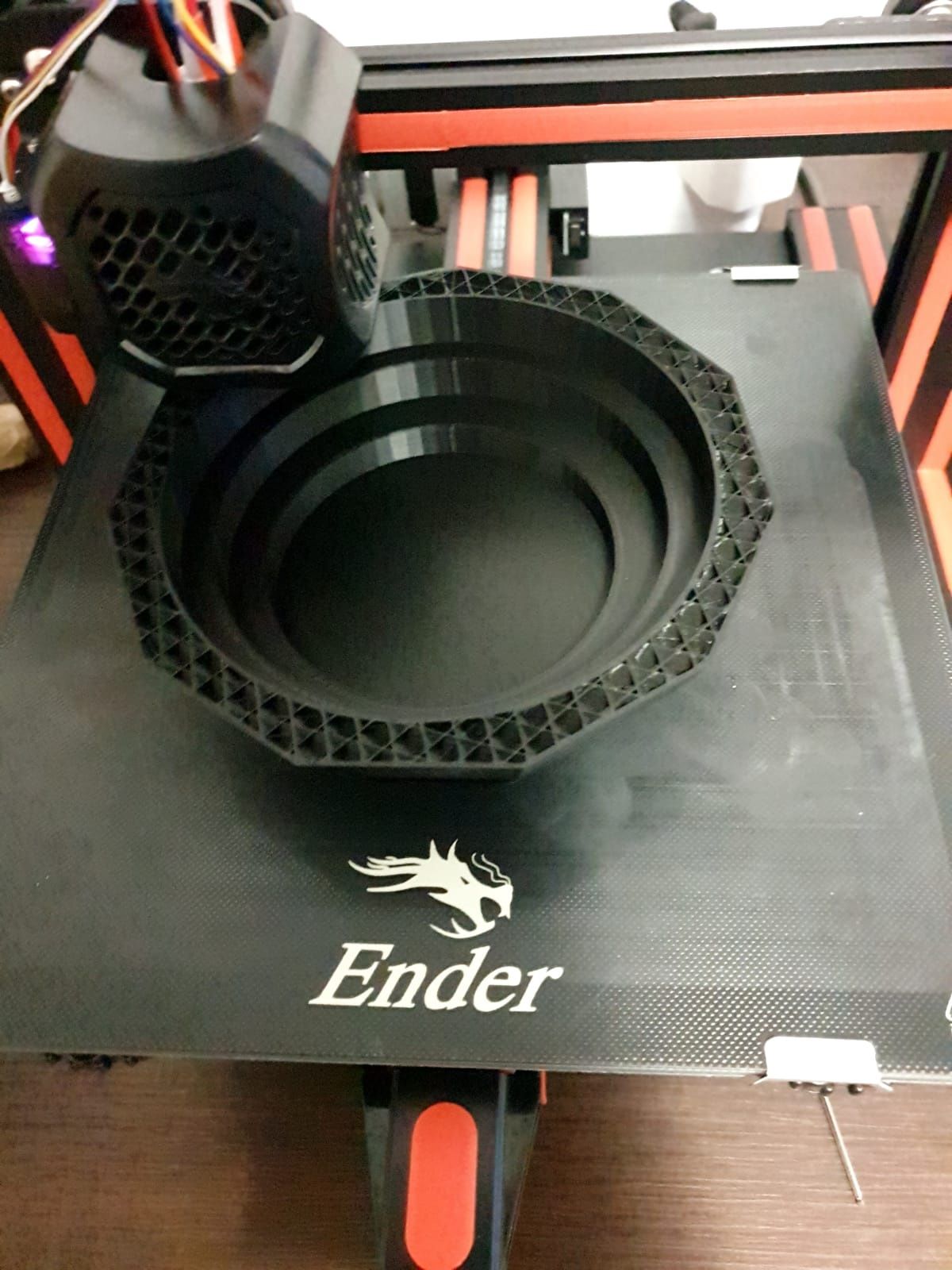 Bol printat 3D perfect pentru suport pixuri de birou