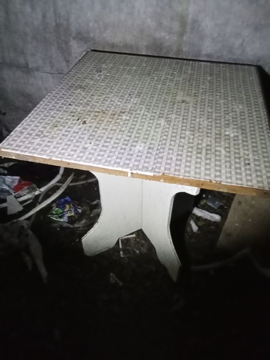 Стол и обналичка срочно дёшево