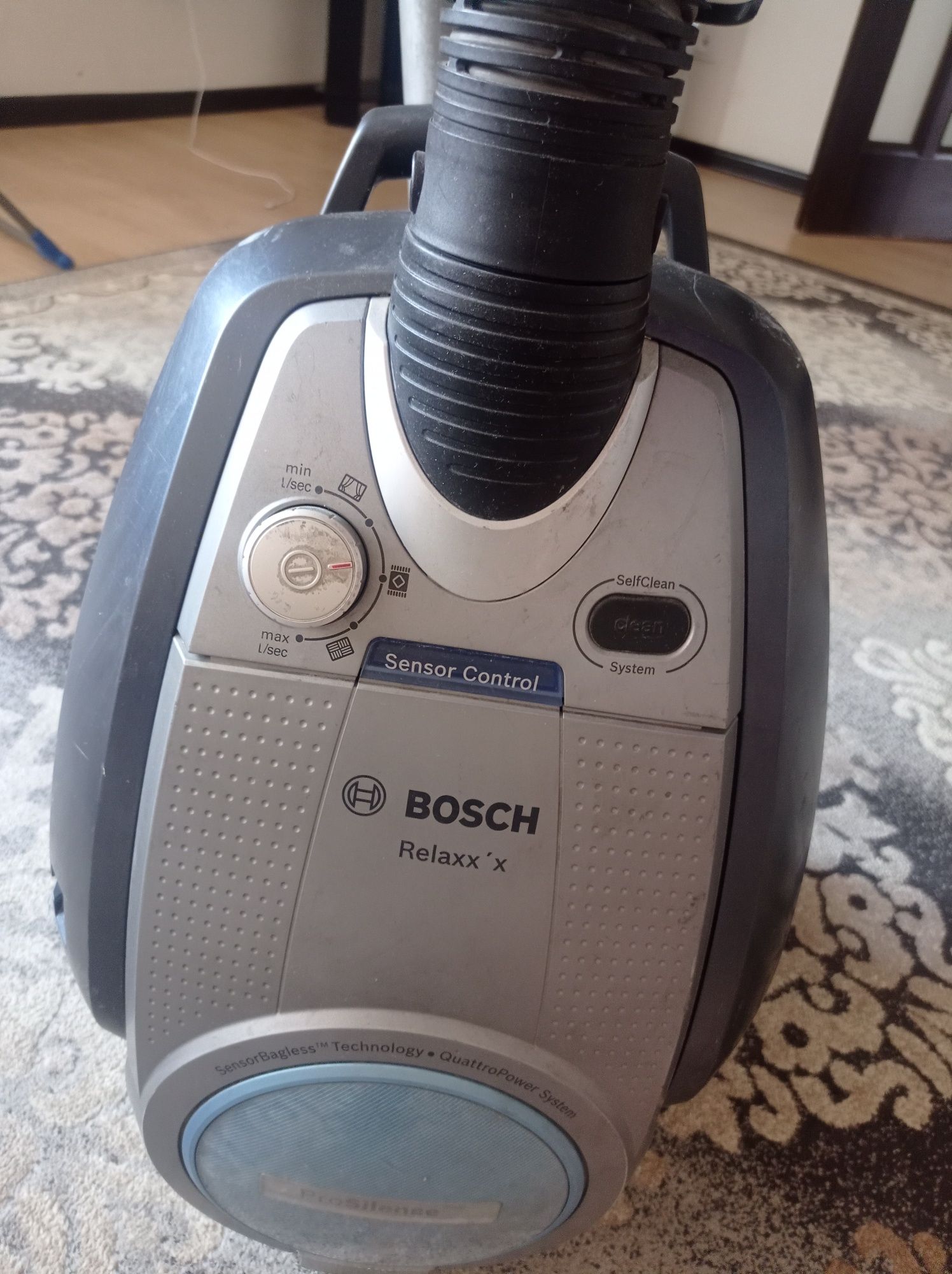 Продам Bosch пылесос