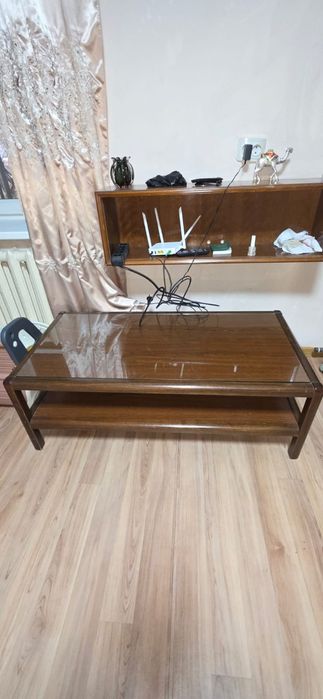 Стол журнальный натуральное дерево+шпон