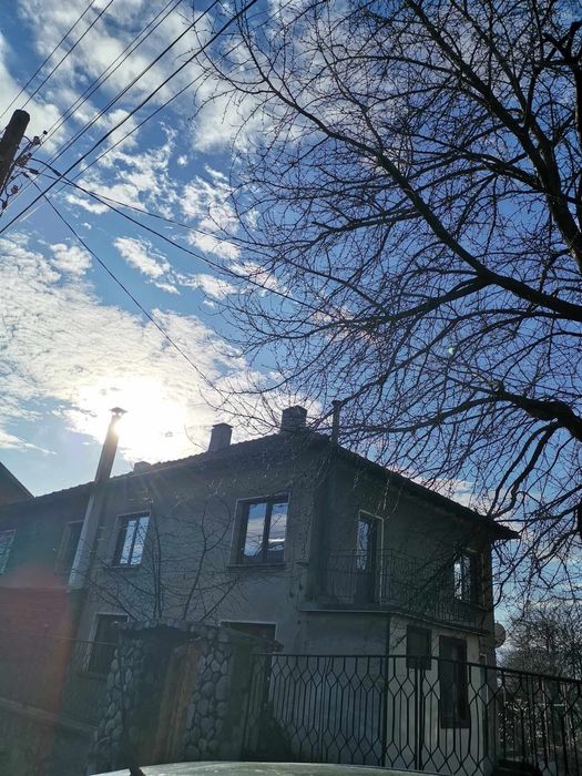 Продава се Къща в Златица - 120 кв.м за 667 €/кв.м - Снимка #1