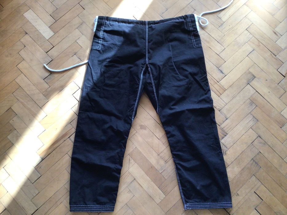 Черно кимоно (ги) за бразилско джиу джицу (BJJ)