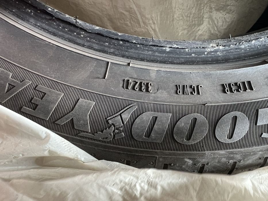 215 55 r17 goodyear
