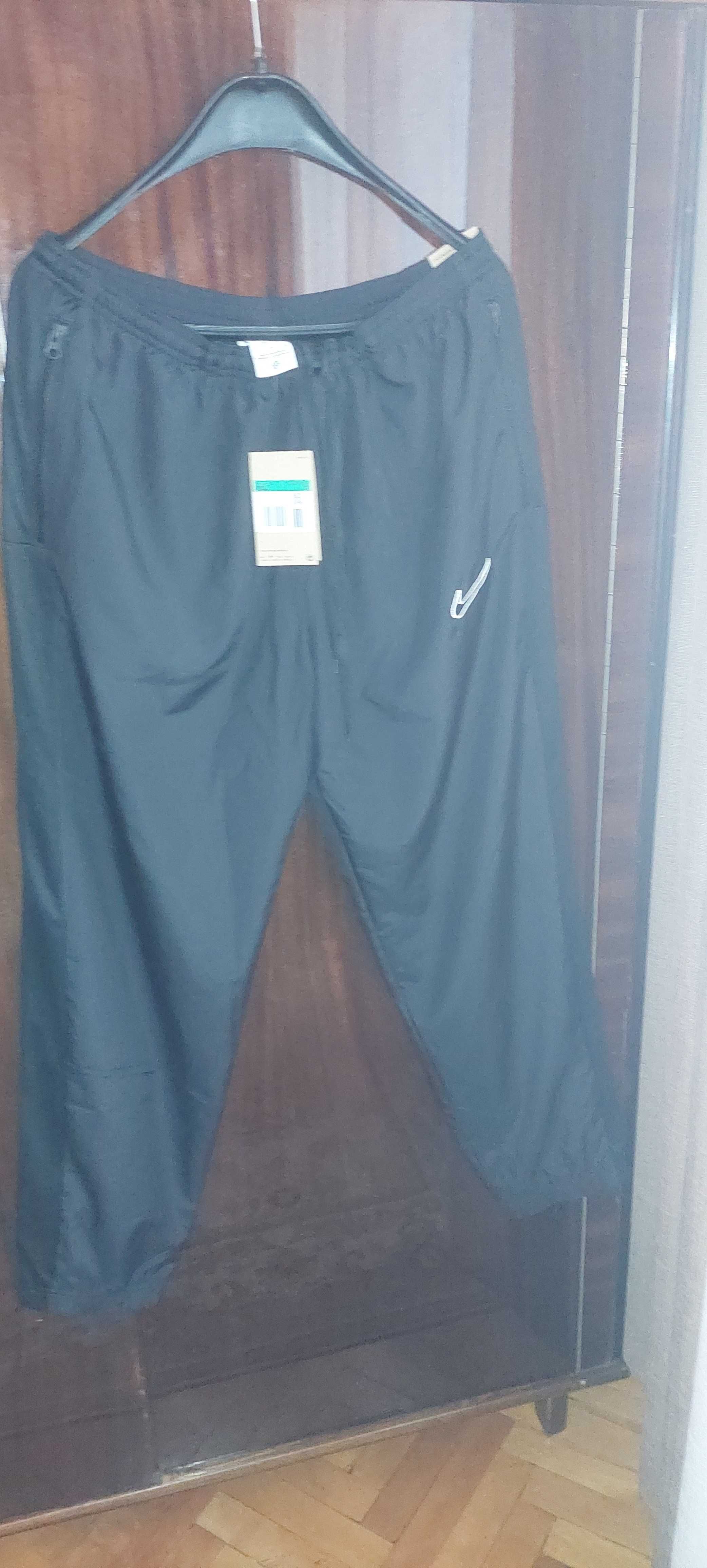 Pantalon trening barbati marca Nike