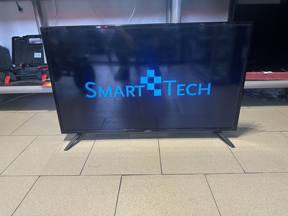 40” LED TV Smarttech