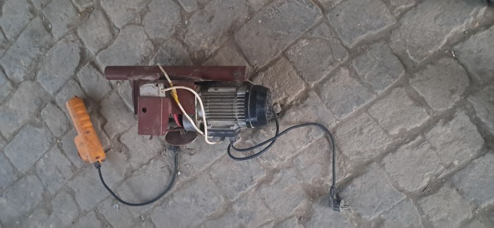 Лебёдка сотилади