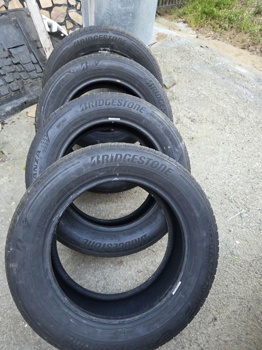 Продавам летни гуми Bridgestone Turanze T005