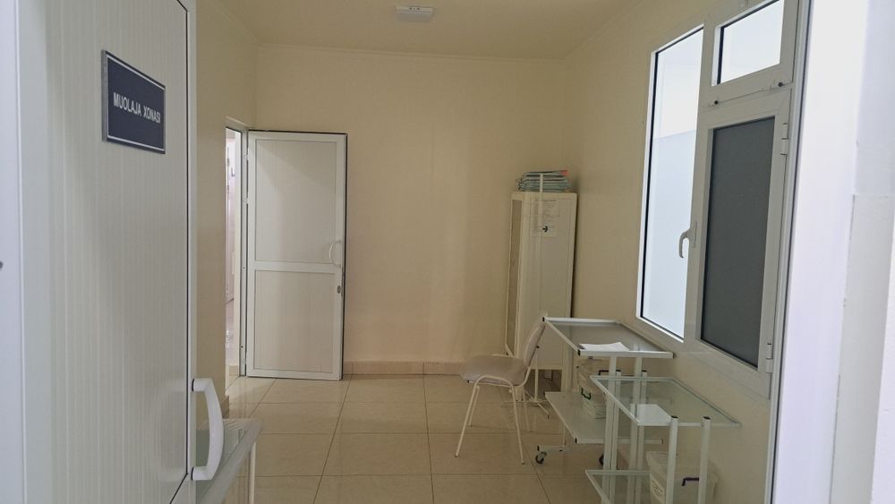 Навоий шахрида Ижарага берилади. Клиника ёки бошка бизнес учун. 180 м2