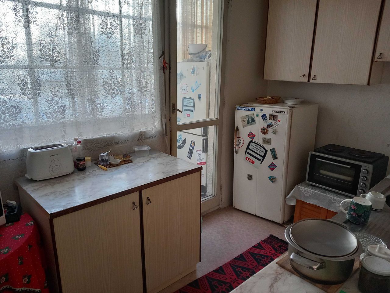 Продава се Двустаен апартамент в Шумен, Басейна - 66 кв.м за 1159 €/кв.м - Снимка #2