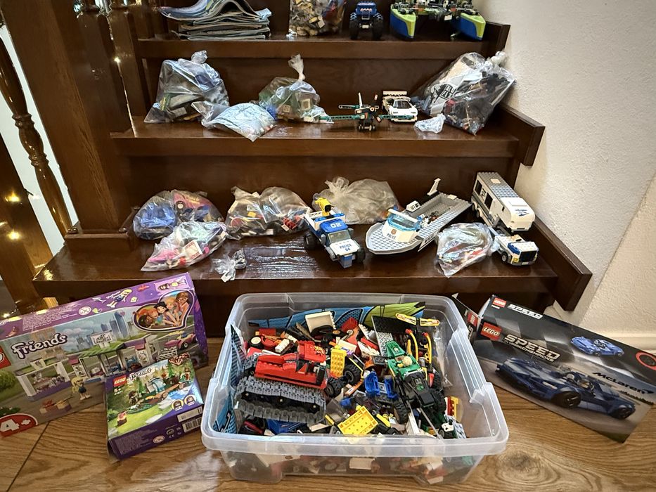Lot LEGO mare – seturi + vehicule + piese – 800 lei