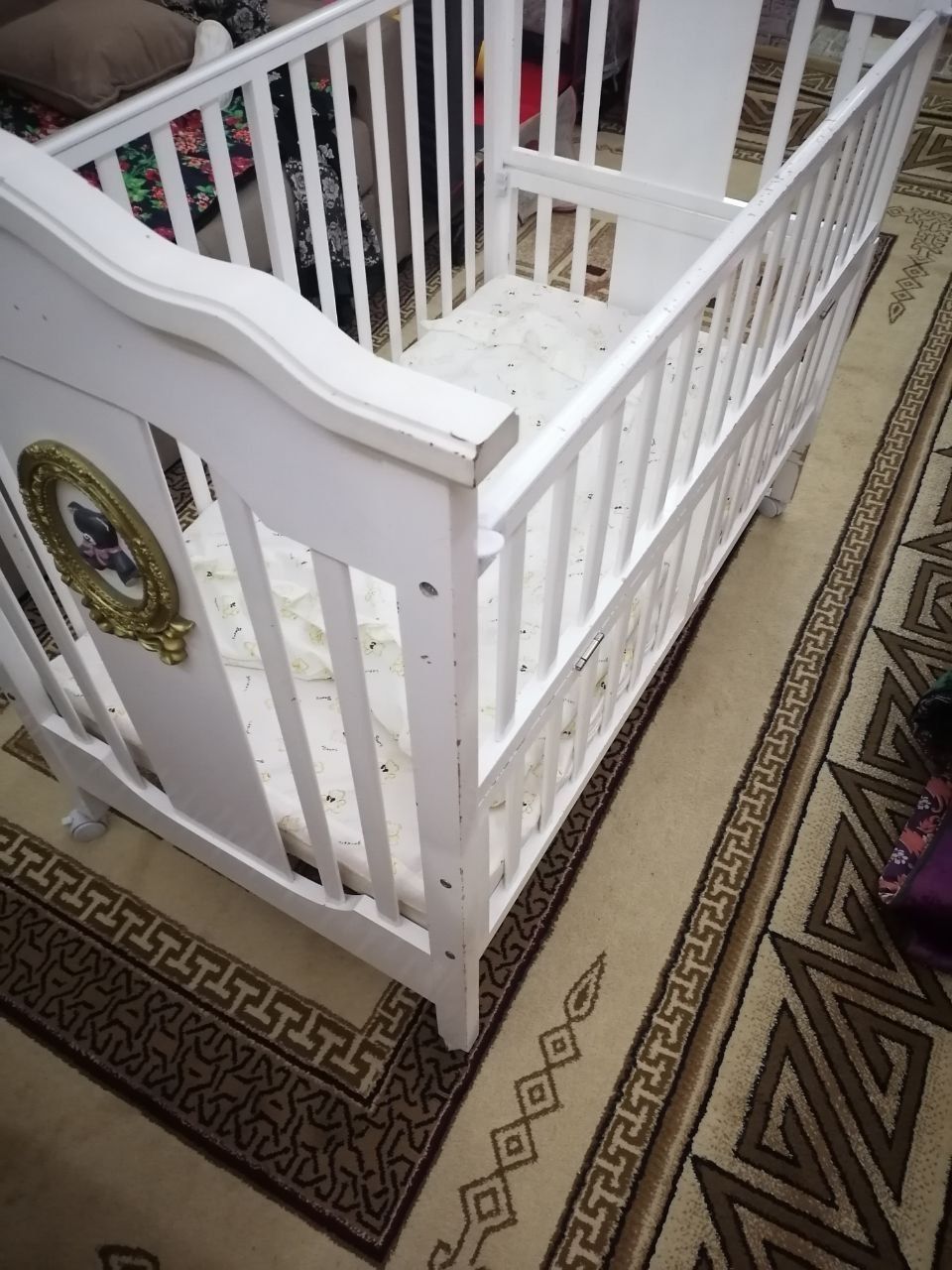 Кровать из Дубая
