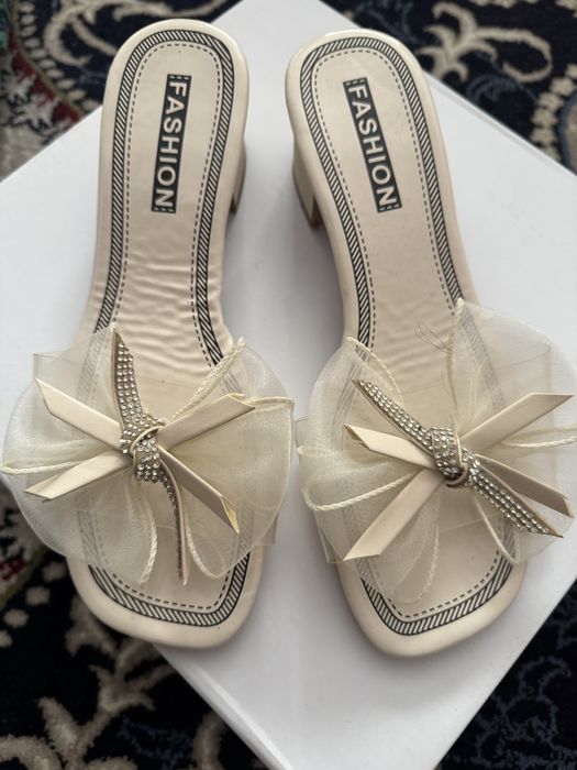 Oyoq kiyimlar 38razmer hammasi