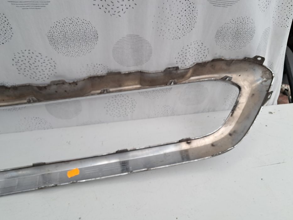 Лайсна грил решетка броня Mercedes X253