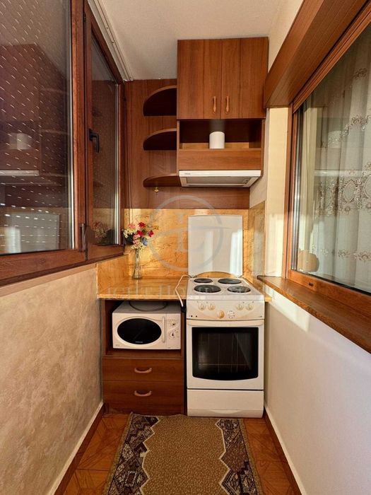 Продава се Тристаен апартамент в Пловдив, Тракия - 60 кв.м за 2091 €/кв.м - Снимка #12