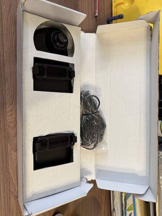 Видеорегистратор заркало 2в1 продам за символическую цену