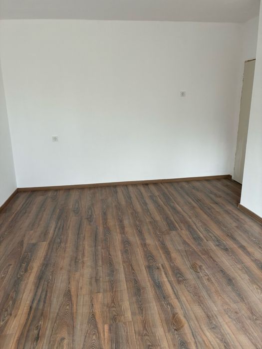 Продава се Двустаен апартамент в Добрич, Свети Георги - 68 кв.м за 1200 €/кв.м - Снимка #4