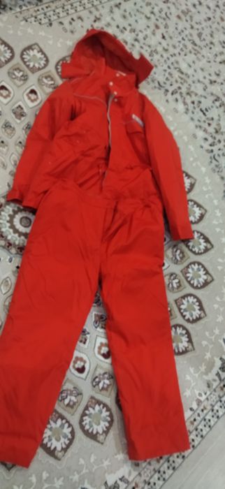Продам зимнюю. спецовку, сапоги