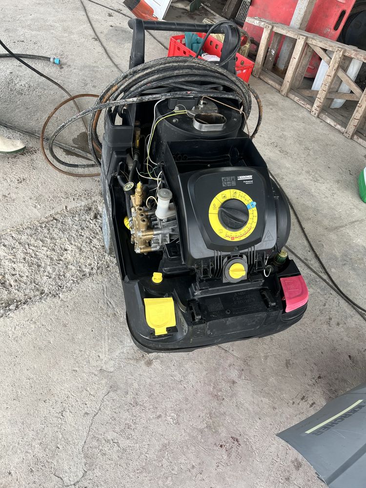 Пароструйка Karcher HDS 8/18-4-C