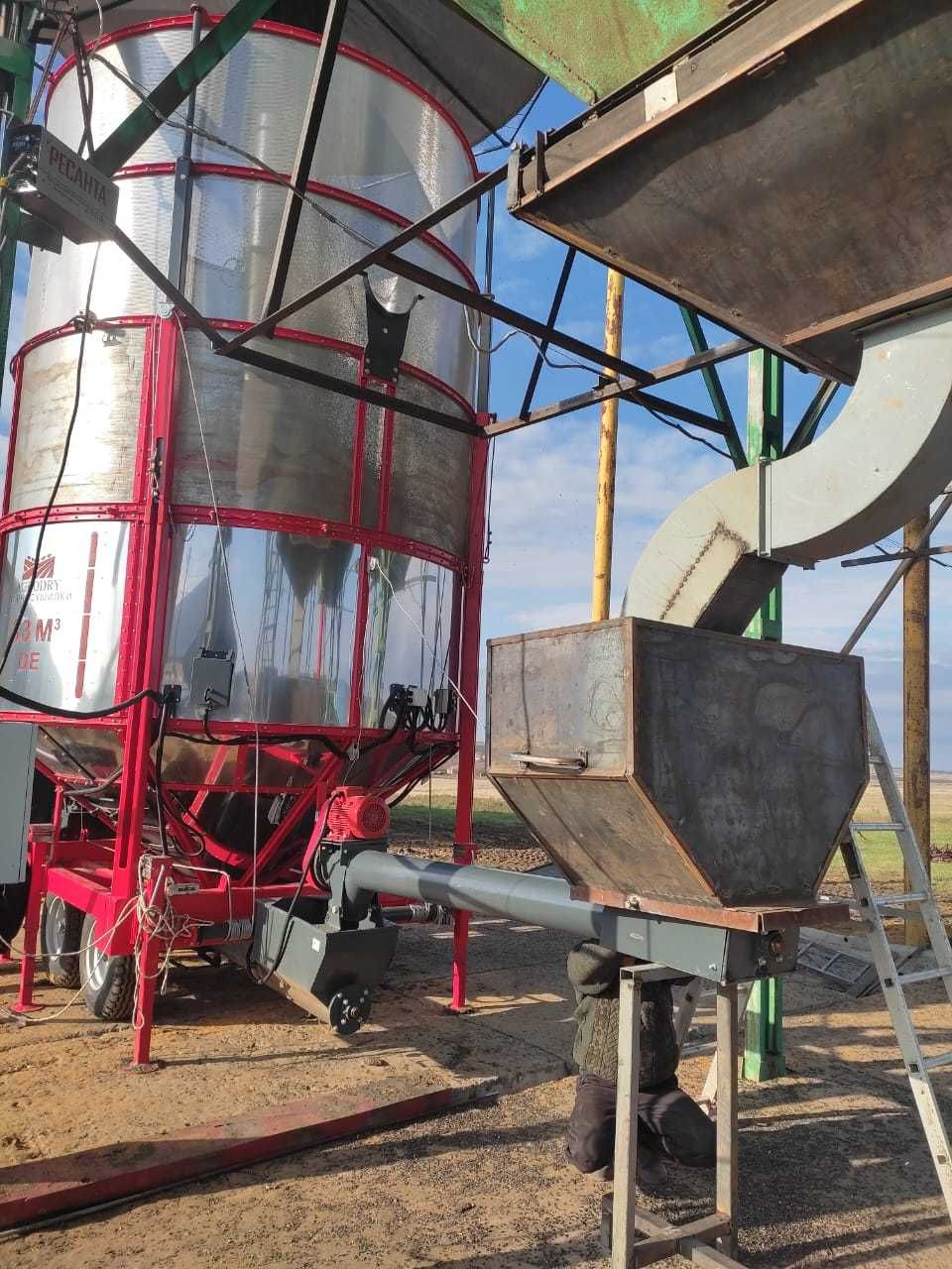 Продам зерносушилку мобильную