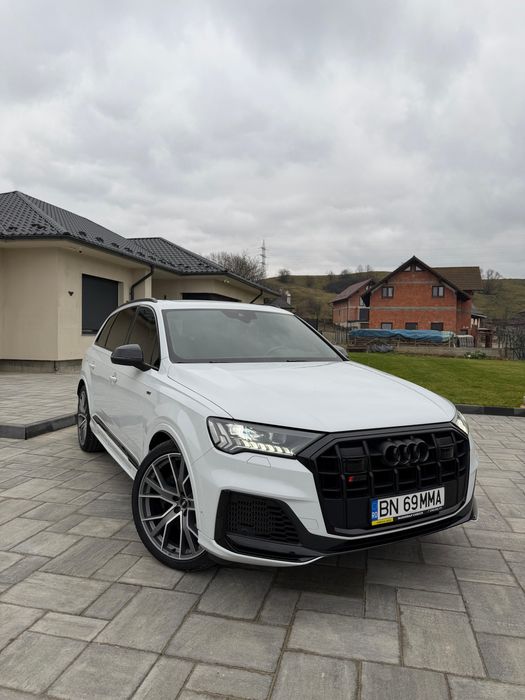 "Vand Audi SQ7 "  "MATRIX" ,7locuri , 4l V8 , 440 cp