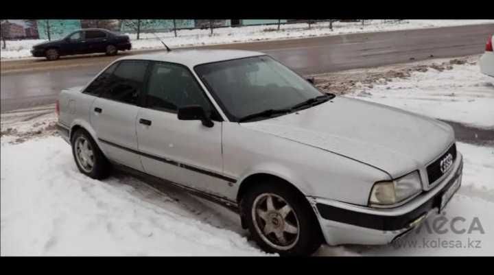 Автомобиль аудиб4