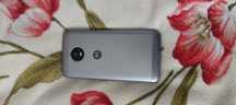 Продаю телефон moto e4 plus