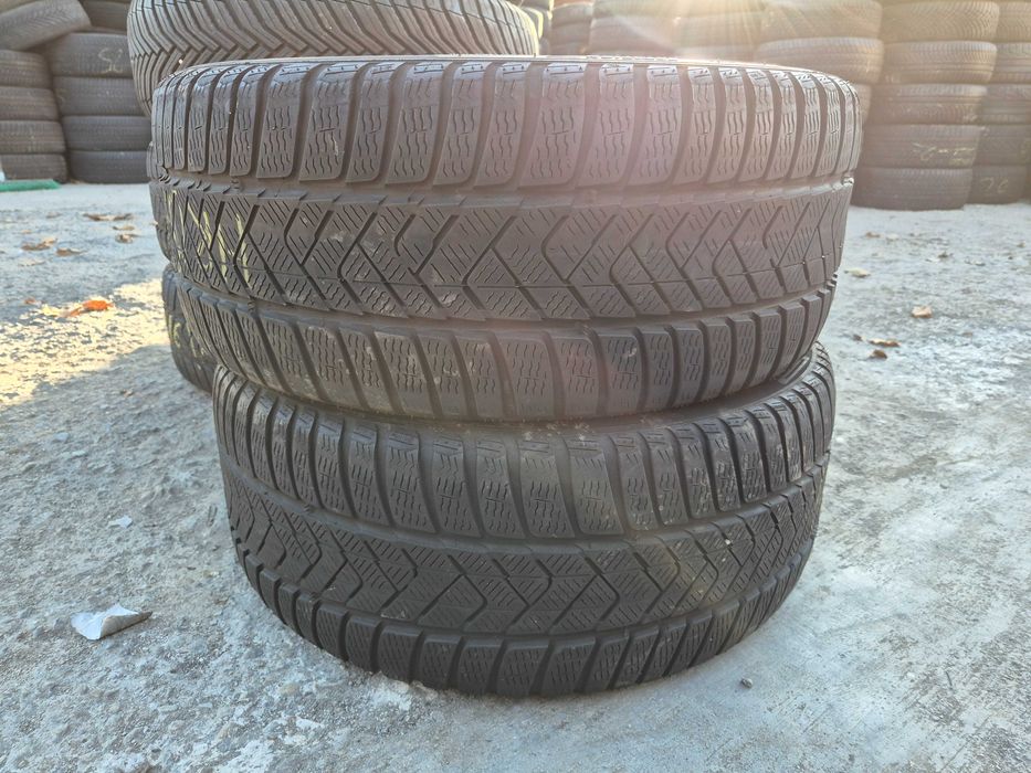 2 Anvelope IARNA - 255/35/19 - PIRELLI - Stare buna DOT 2023 RFT