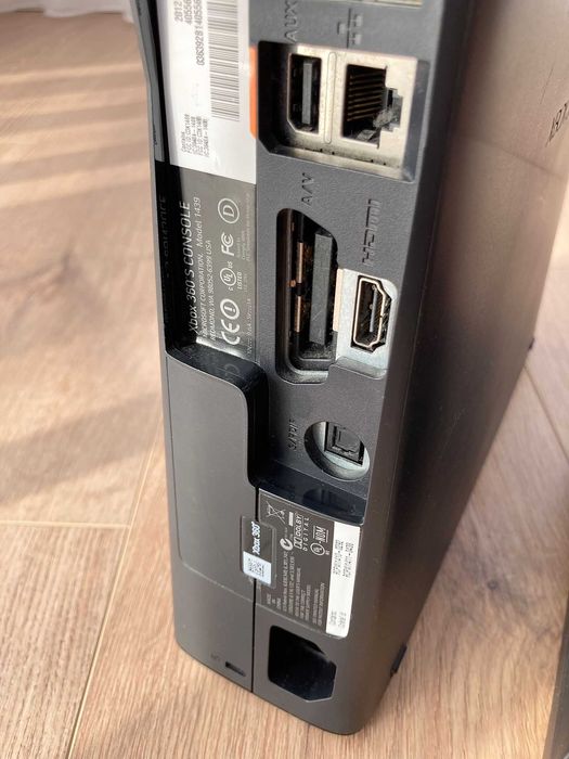 100 Jocuri - XBOX 360 320GB MODAT