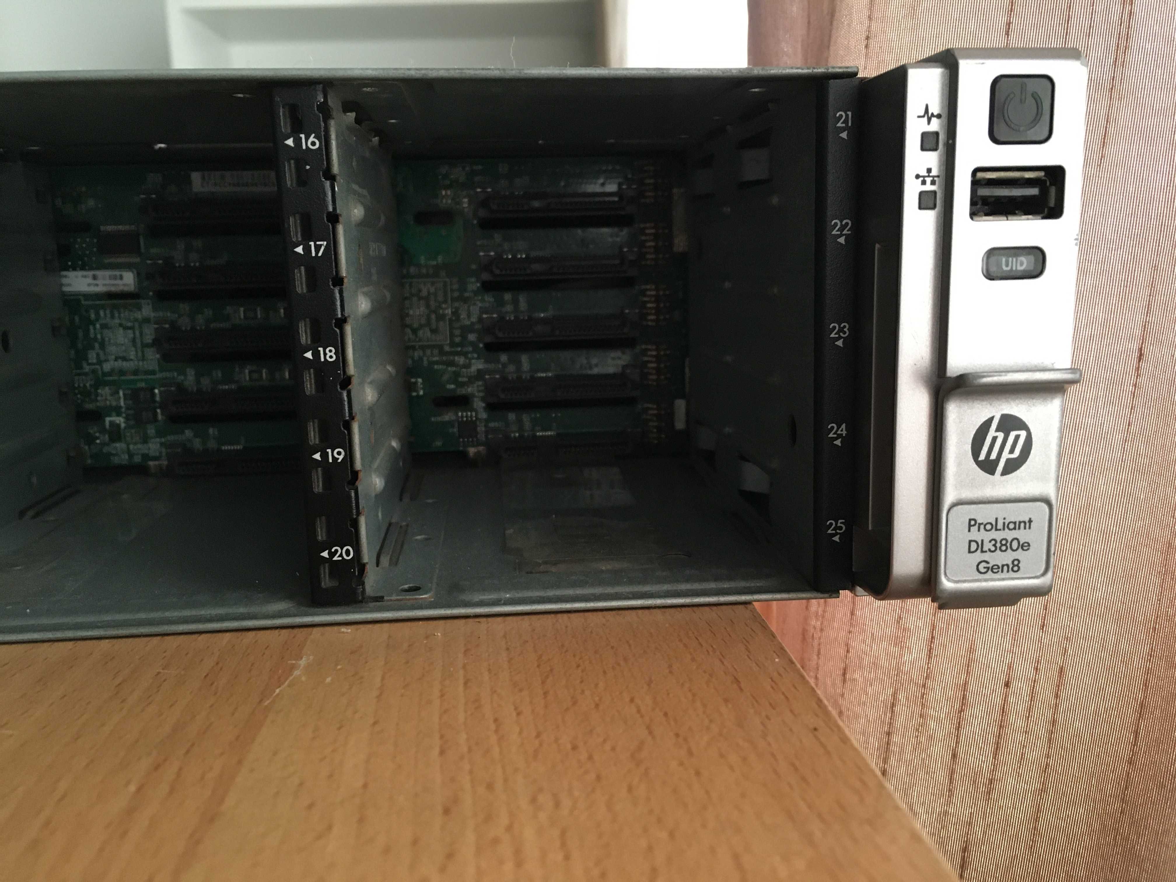 HP Proliant DL380e Gen8 | 25 x 2.5 inch | 2 x Xeon | 64 GB RAM