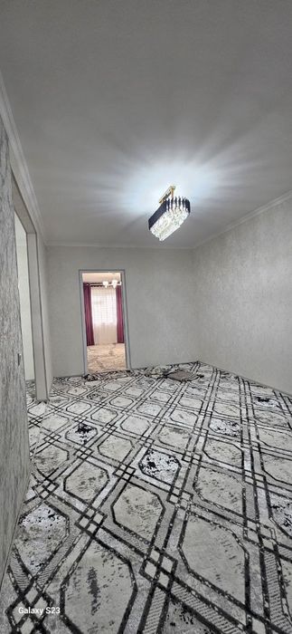 Срочно срочно продаётся 2 ком перед 3 квартира на 4 этаже вокзал парк