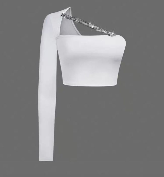 Чисто нова бяла блуза с един ръкав