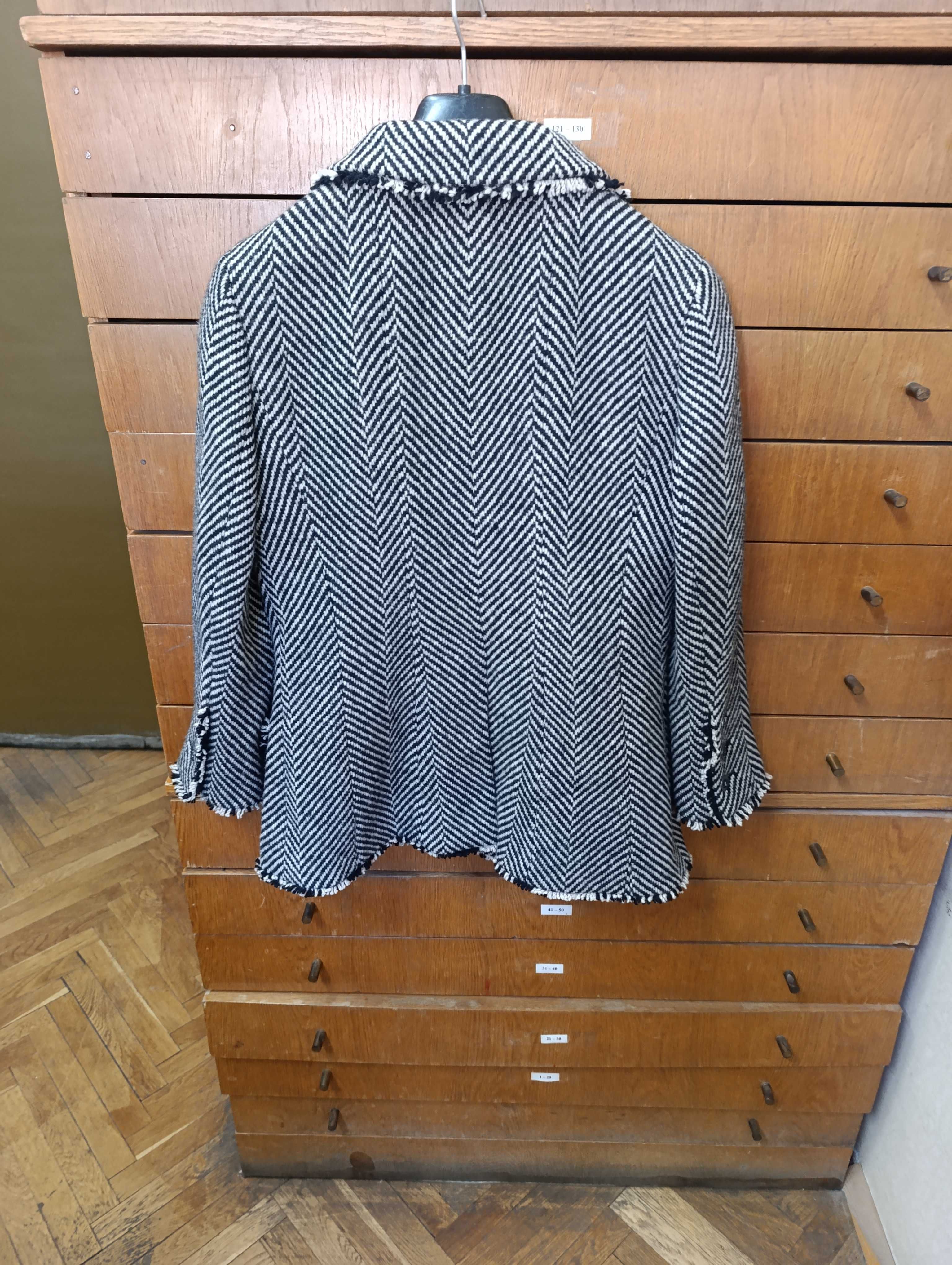 Оригинално късо палтенце на cnanel