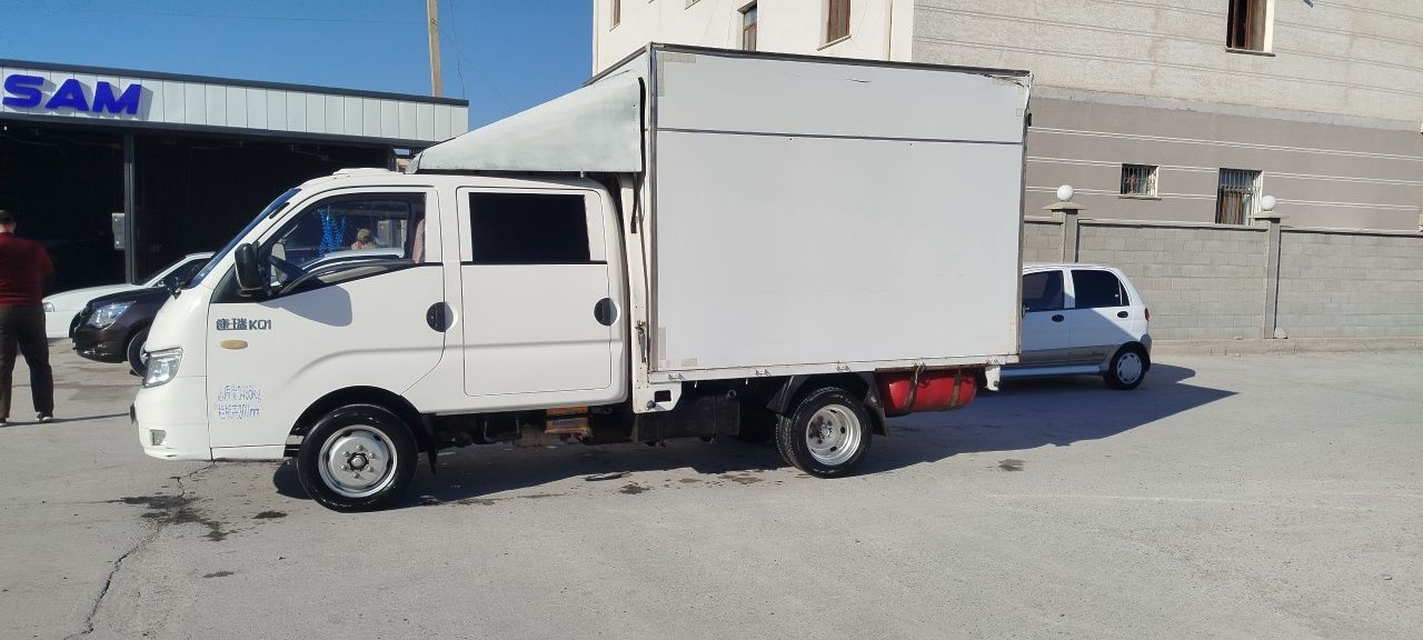FOTON FORLAND Srochno sotiladi 2015yil
