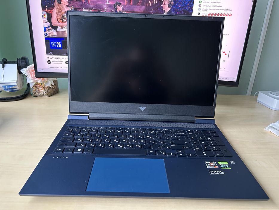 HP Victus 16,1 Ryzen 7 5800H  16 Ram