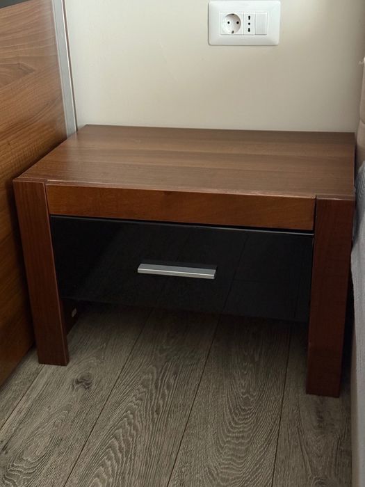 Comodă și noptieră