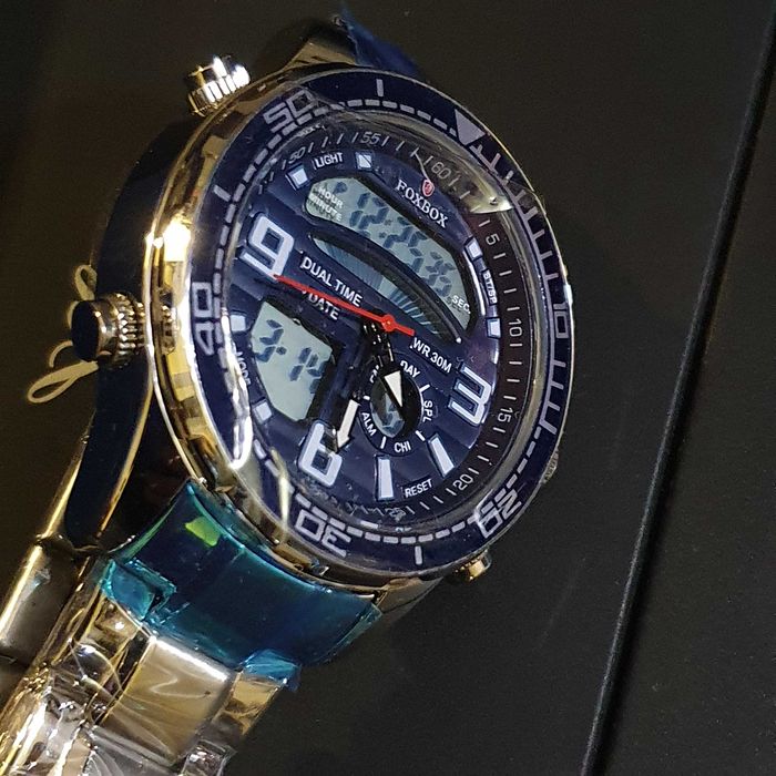 Vand ceas NOU Foxbox, afisaj DUAL