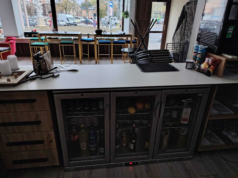 Vand afacere la cheie-bar centru oras Slobozia