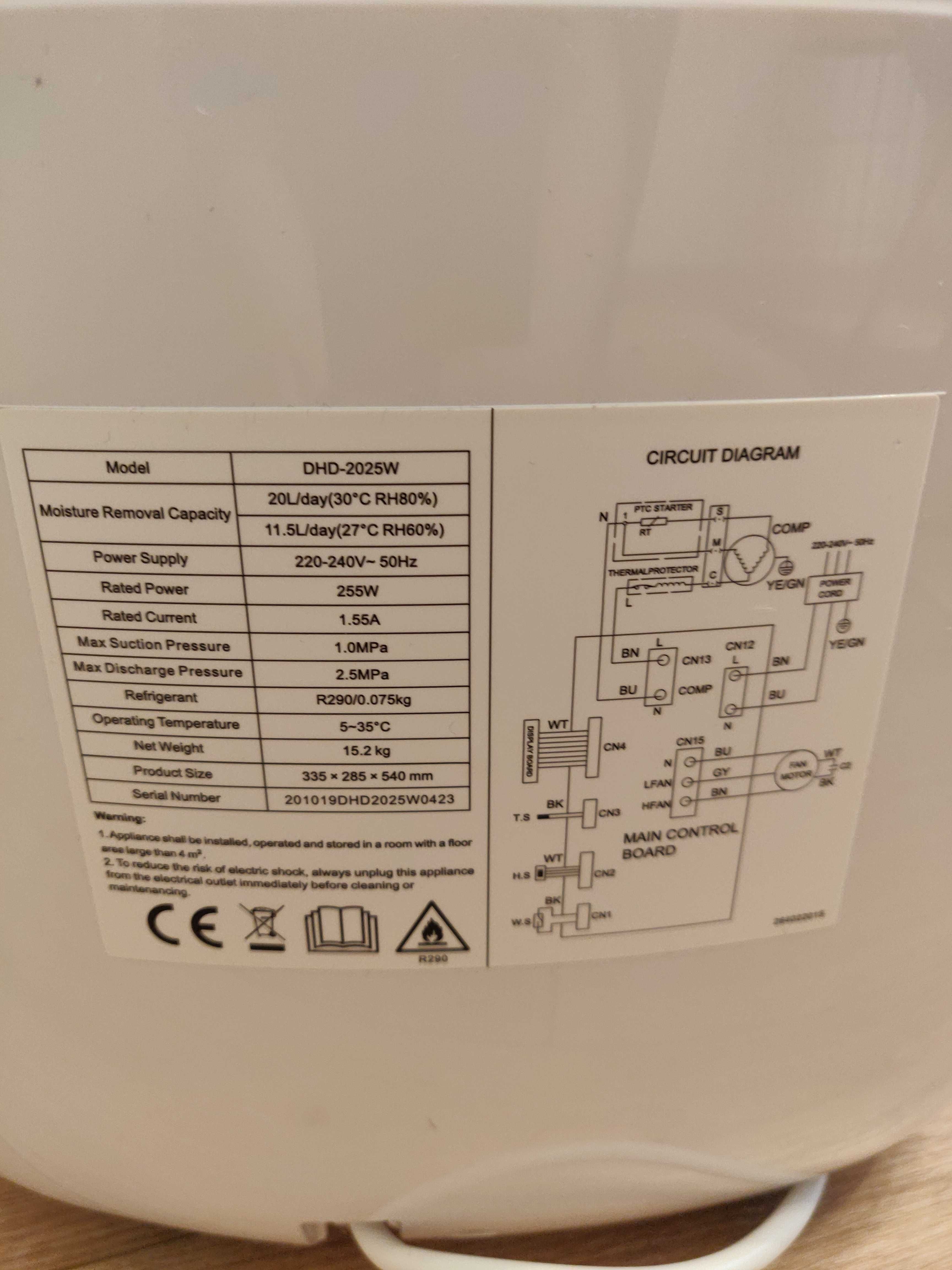 Dezumidificator cu functie de uscare rufe