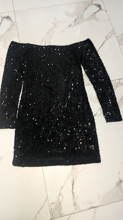 Нова пайетена рокля С