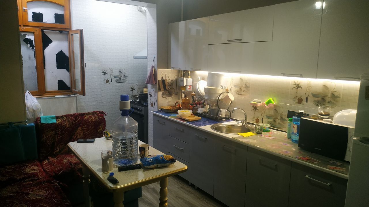 Продам 4 комнатную, Метро Ойбек,Гранд Мир,