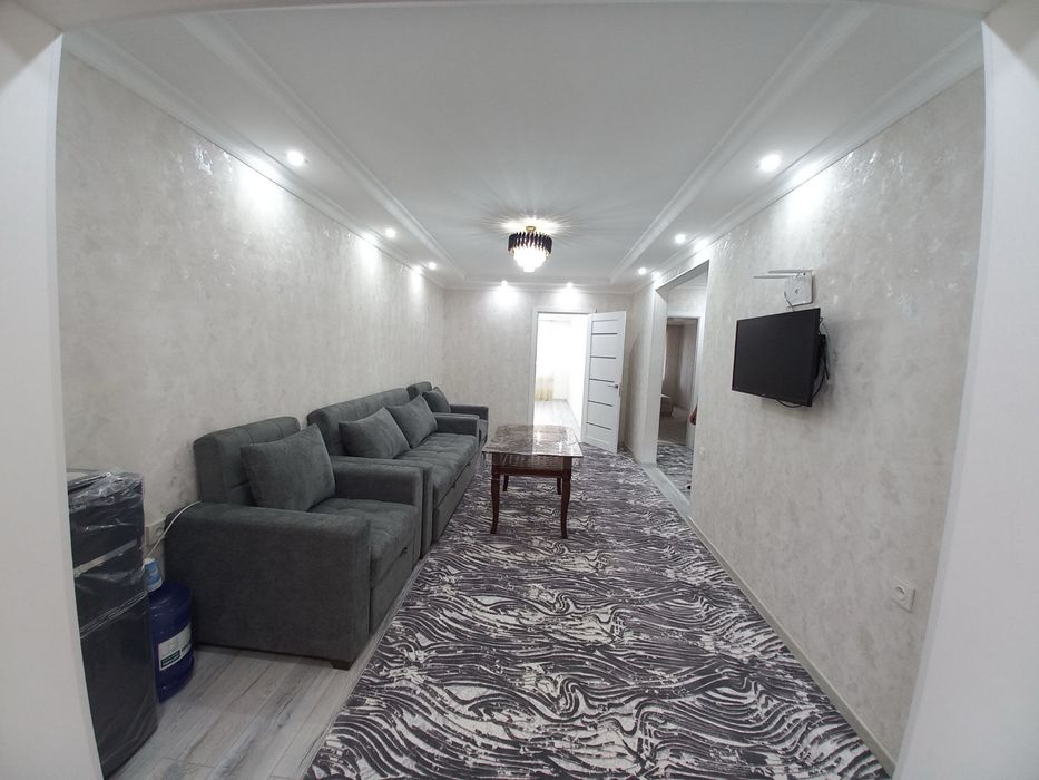 Сдаётся 3х комнатная квартира на 2 этаже .Вокзал .450$