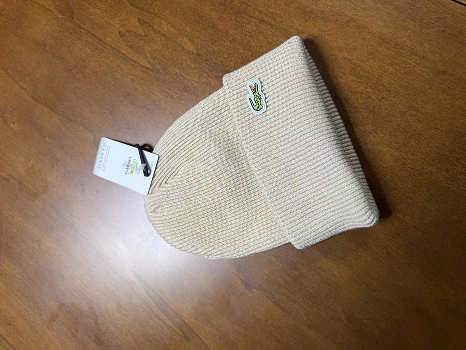 Caciula Fes Lacoste noua/new unisex