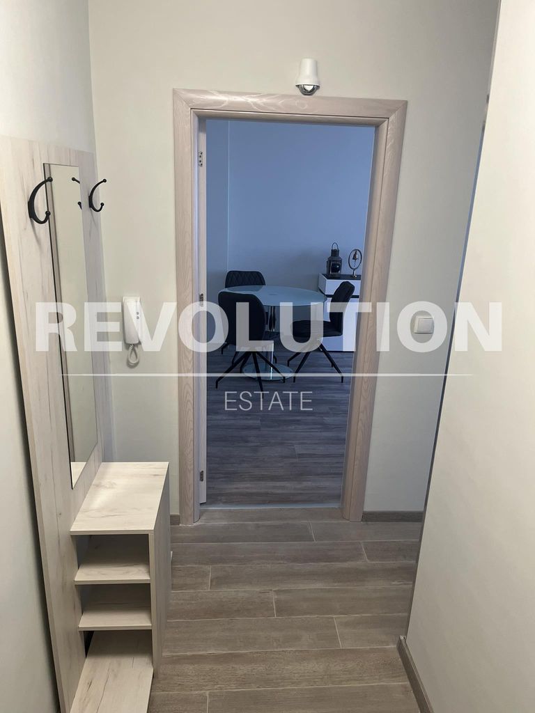 Дава се под наем Тристаен апартамент в Варна, Левски - 65 кв.м за 650 € - Снимка #7