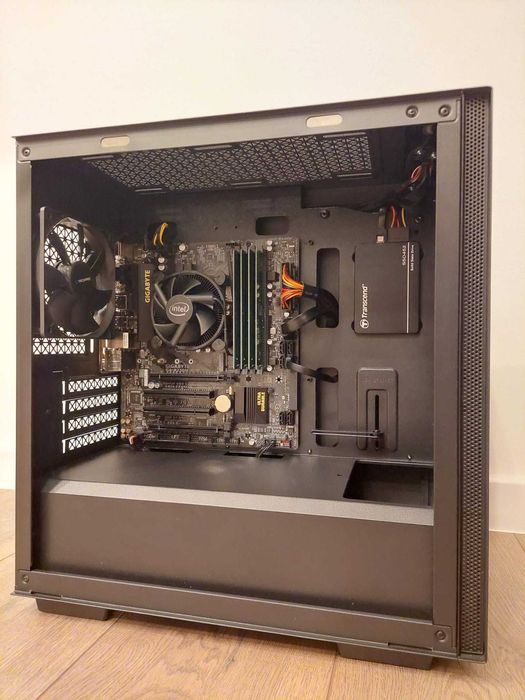 Gigabyte B250M-D3H, i3 7350K, 16GB RAM, SSD