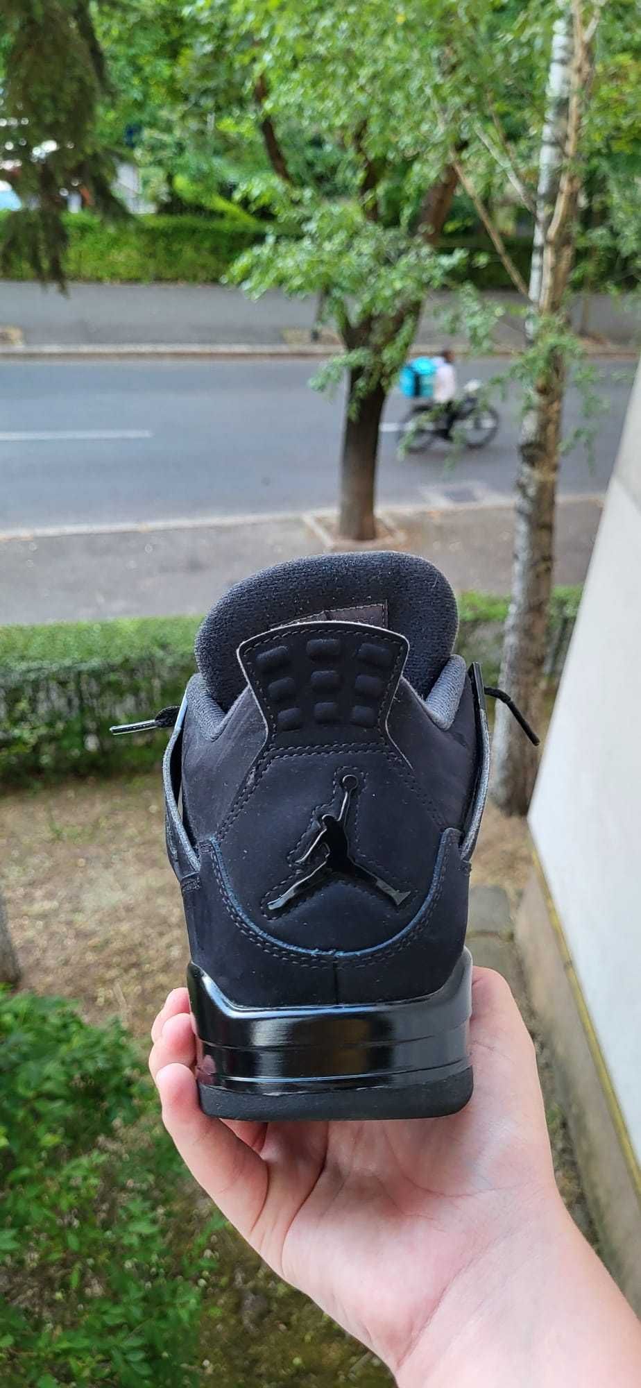 Jordan 4 black cat