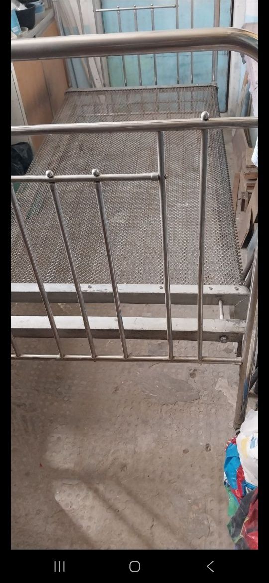 Продаётся железная кровать